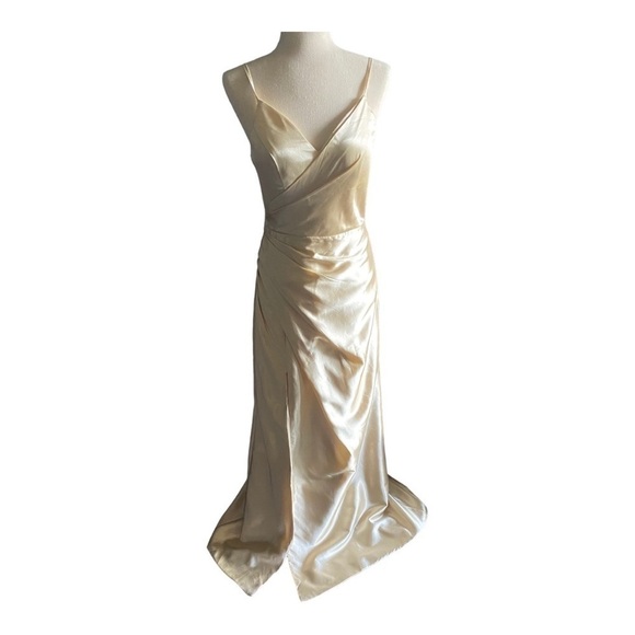 TS COUTURE-SATIN FEEL CREAM COLOR GOWN-SIZE SMALL - Picture 1 of 15